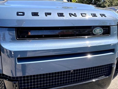 Used 2024 Land Rover Defender 110 X-Dynamic SE AWD/4WD image 30