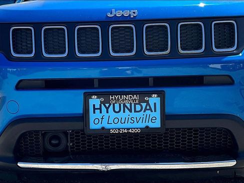 Used 2021 Jeep Compass Limited image 29