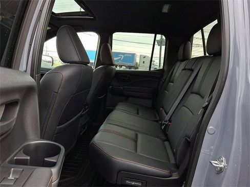 Certified 2025 Honda Ridgeline TrailSport+ image 10