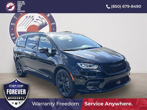 New 2026 Chrysler Pacifica Select w/ S Appearance Package image 1
