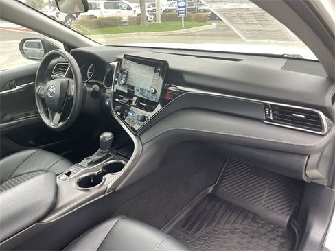 Used 2023 Toyota Camry SE image 27
