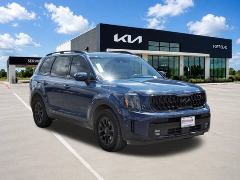 Used 2025 Kia Telluride SX Prestige X-Pro AWD/4WD image 3
