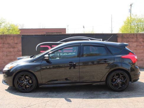 Used 2014 Ford Focus ST w/ Equipment Group 202A FWD image 2