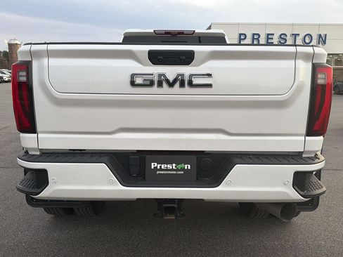 Used 2024 GMC Sierra 3500 Denali Ultimate image 16