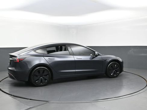 Used 2024 Tesla Model 3 Standard Range RWD image 7