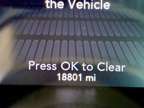 Used 2021 Dodge Challenger GT image 18