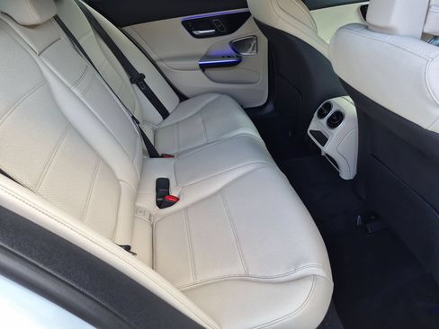 Used 2025 Mercedes-Benz C 300 4MATIC Sedan image 26