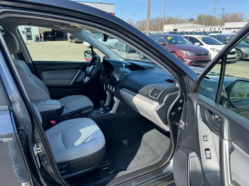 Used 2018 Subaru Forester 2.5i Premium image 9