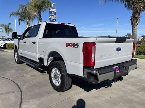 New 2026 Ford F250 XLT w/ FX4 Off-Road Package image 3