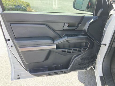 Certified 2025 Toyota 4Runner SR5 AWD/4WD image 13