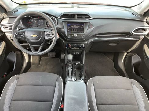 Certified 2023 Chevrolet TrailBlazer LS FWD image 16