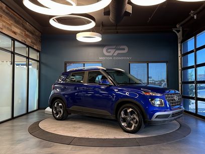 Used 2023 Hyundai Venue SEL w/ Cargo Package