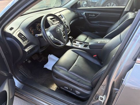 Used 2018 Nissan Altima 2.5 SR w/ SR Midnight Edition image 10