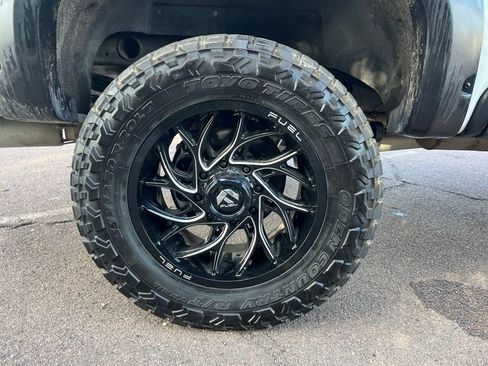 Used 2021 GMC Sierra 2500 Denali image 11