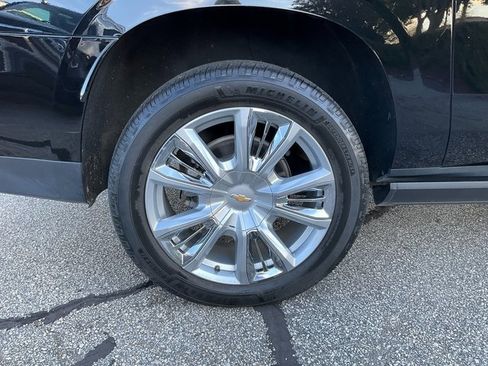 Used 2021 Chevrolet Suburban High Country image 29