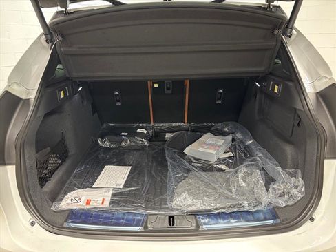 New 2026 Jaguar F-PACE R-Dynamic S image 41