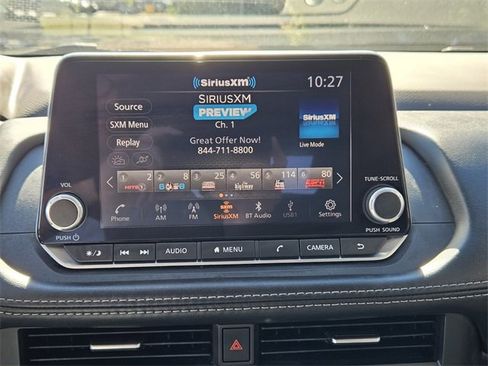 Used 2023 Nissan Rogue S image 21