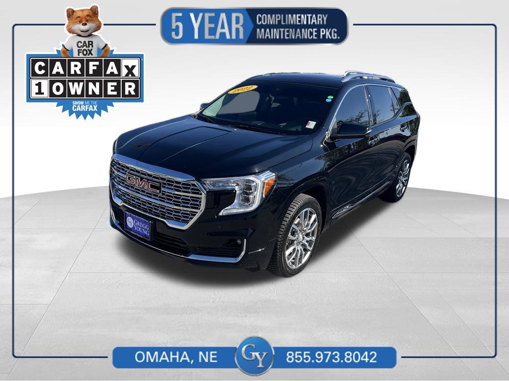 Used 2022 GMC Terrain Denali AWD/4WD image 1