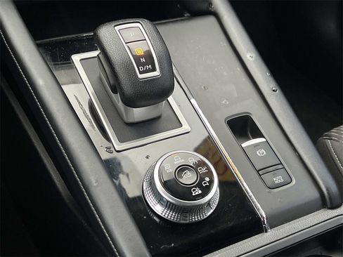 Used 2022 Mitsubishi Outlander ES image 20