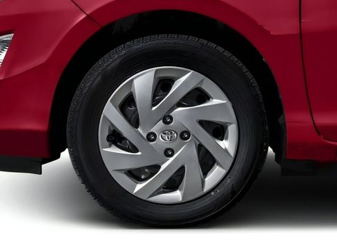 Used 2016 Toyota Prius C Four image 12