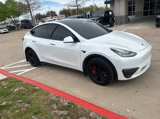 Used 2022 Tesla Model Y Long Range video 1