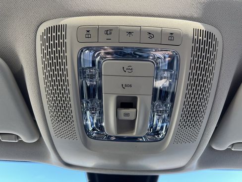 Used 2023 Mercedes-Benz GLB 250 image 28