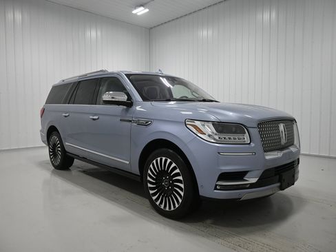 Used 2019 Lincoln Navigator L Black Label AWD/4WD image 2