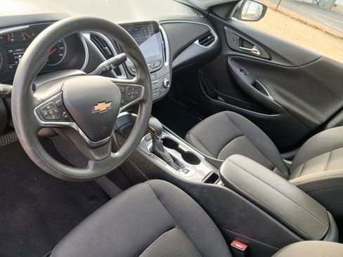 Used 2024 Chevrolet Malibu LT image 37