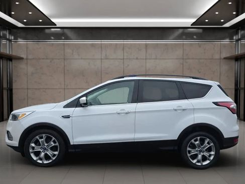 Used 2018 Ford Escape SE FWD image 5