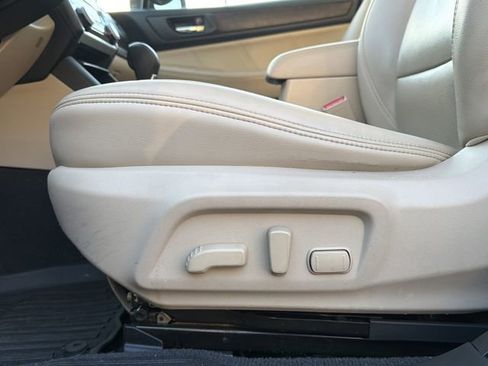 Used 2019 Subaru Outback 2.5i Limited image 24