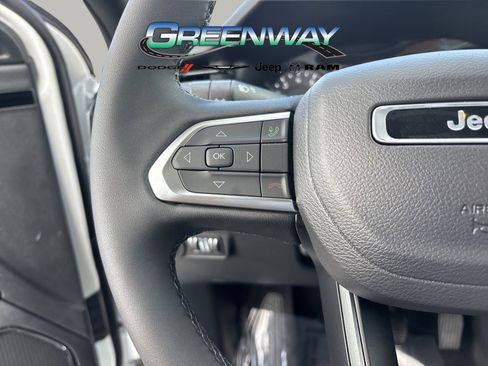 New 2026 Jeep Compass Latitude image 24