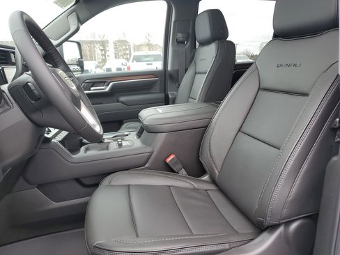 New 2026 GMC Sierra 3500 Denali w/ Denali Reserve Package image 29