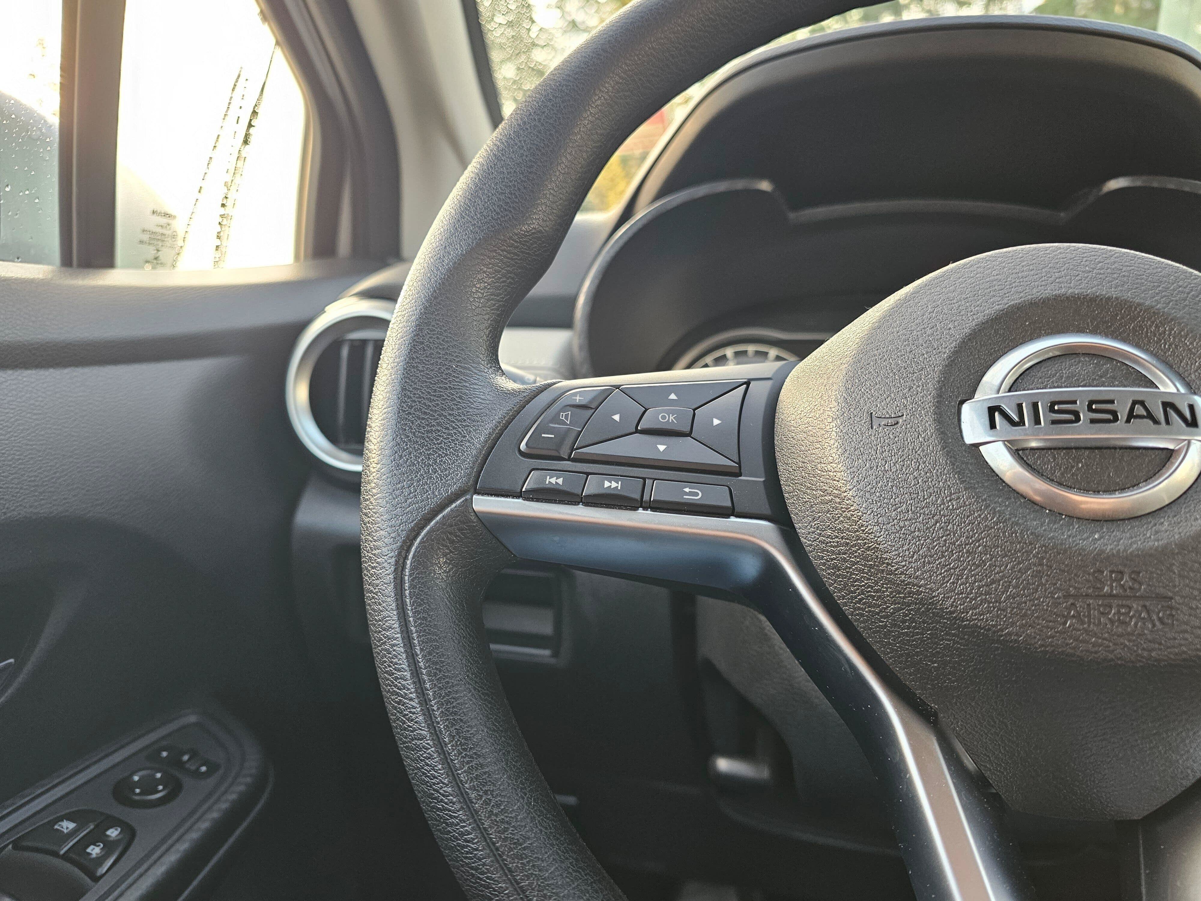 Used 2020 Nissan Versa SV FWD image 32