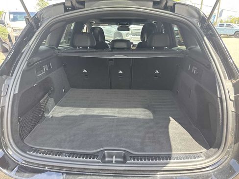 Used 2025 Mercedes-Benz GLC 300 image 26