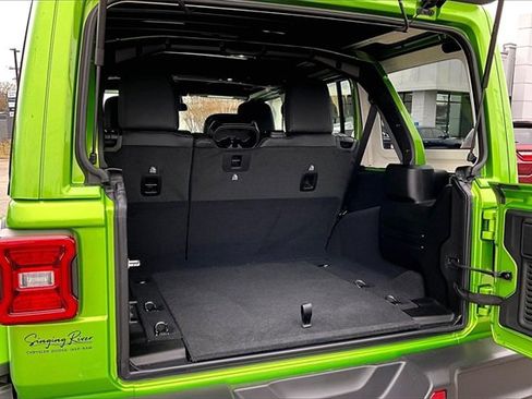 New 2026 Jeep Wrangler Unlimited Rubicon image 16