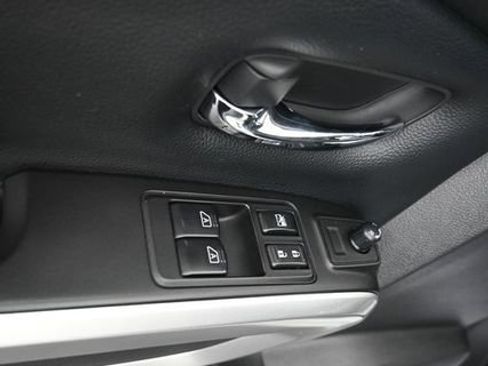 Used 2024 Nissan Titan SV AWD/4WD image 10