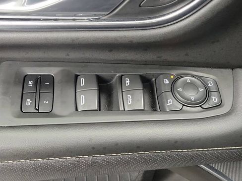 Used 2021 GMC Yukon SLT w/ SLT Premium Package RWD image 19