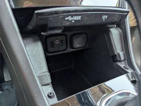 Used 2021 Buick Encore Preferred w/ Safety Package II FWD image 25