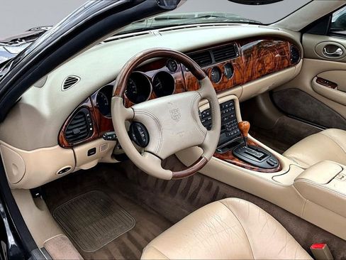 Used 1998 Jaguar XK8 Convertible RWD image 14
