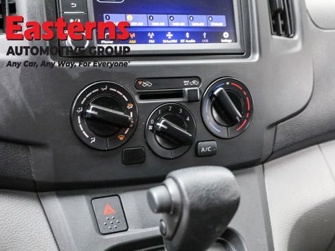 Used 2020 Nissan NV200 S image 20