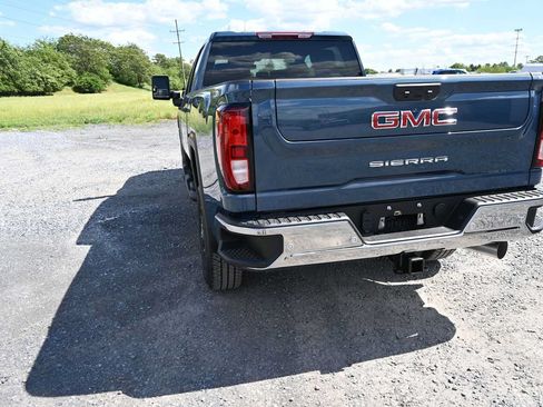 New 2026 GMC Sierra 3500 Pro AWD/4WD image 15