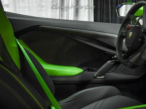 Used 2025 Lamborghini Revuelto AWD/4WD image 22