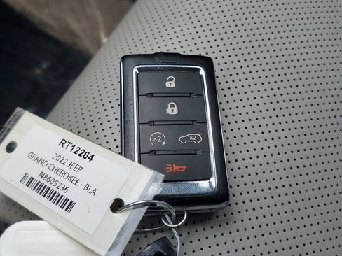 Used 2022 Jeep Grand Cherokee Summit AWD/4WD image 33