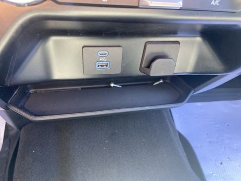 Used 2024 Ford F150 XLT image 22