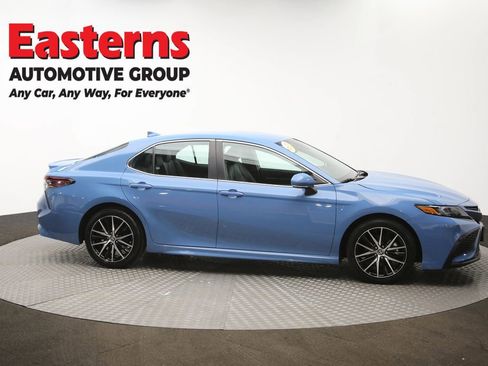 Used 2023 Toyota Camry SE image 45