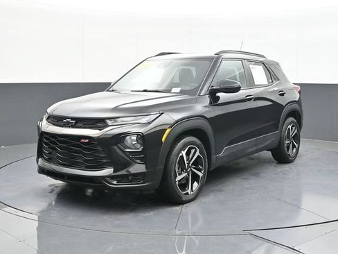 Used 2022 Chevrolet TrailBlazer RS FWD image 3