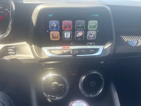 Used 2016 Chevrolet Camaro SS RWD image 5