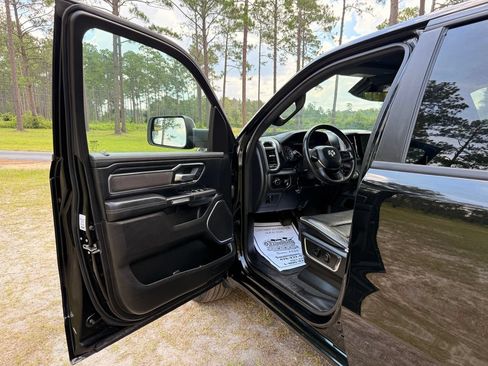 Used 2024 RAM 1500 Laramie RWD image 11