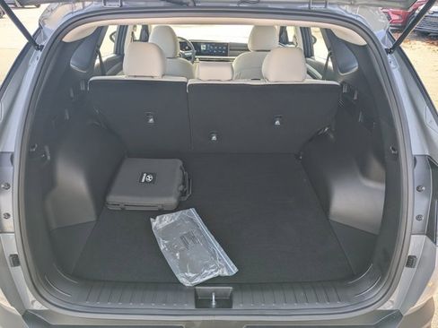 Used 2025 Hyundai Tucson SE image 16