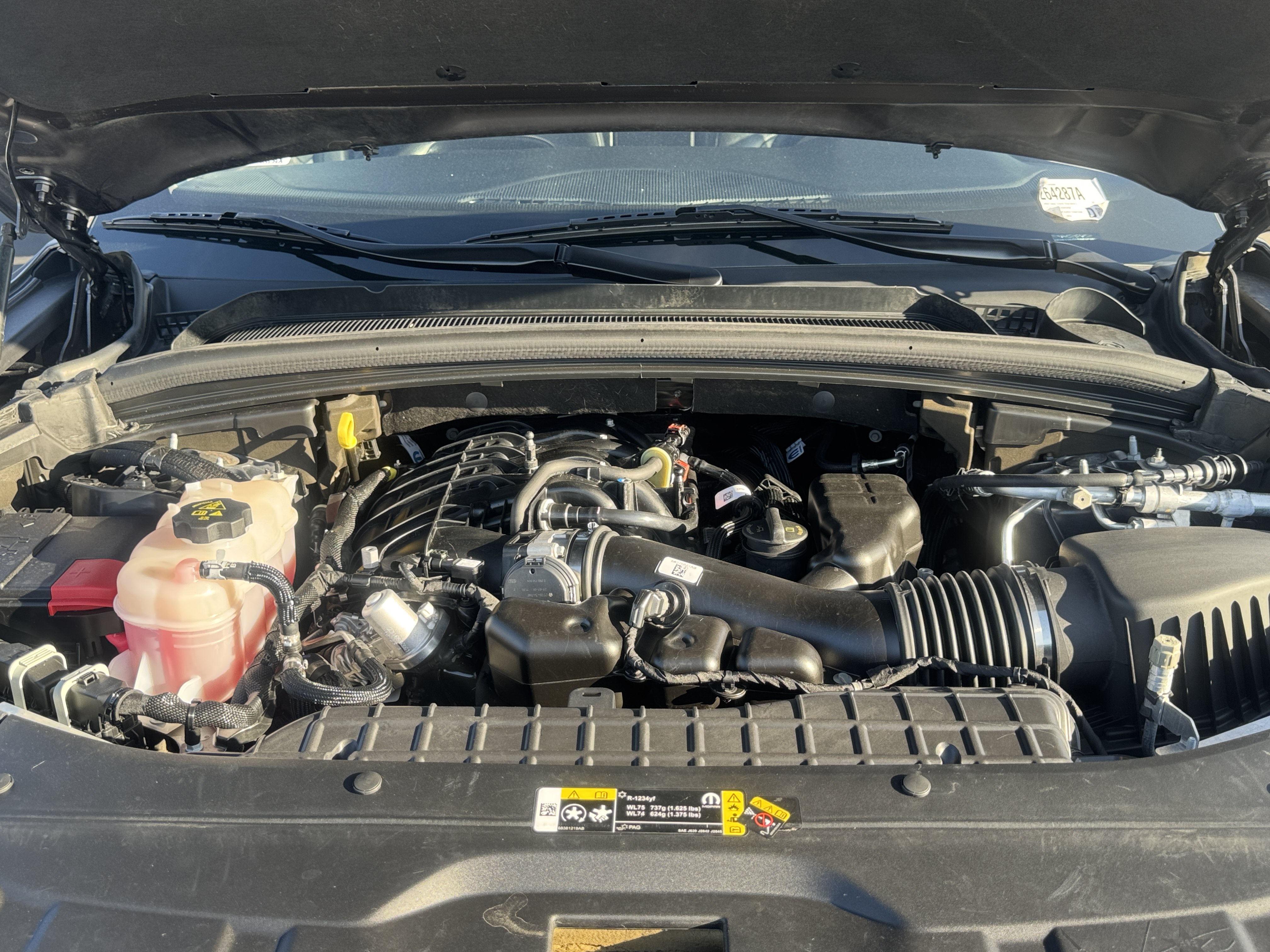 Used 2024 Jeep Grand Cherokee L Limited RWD image 33